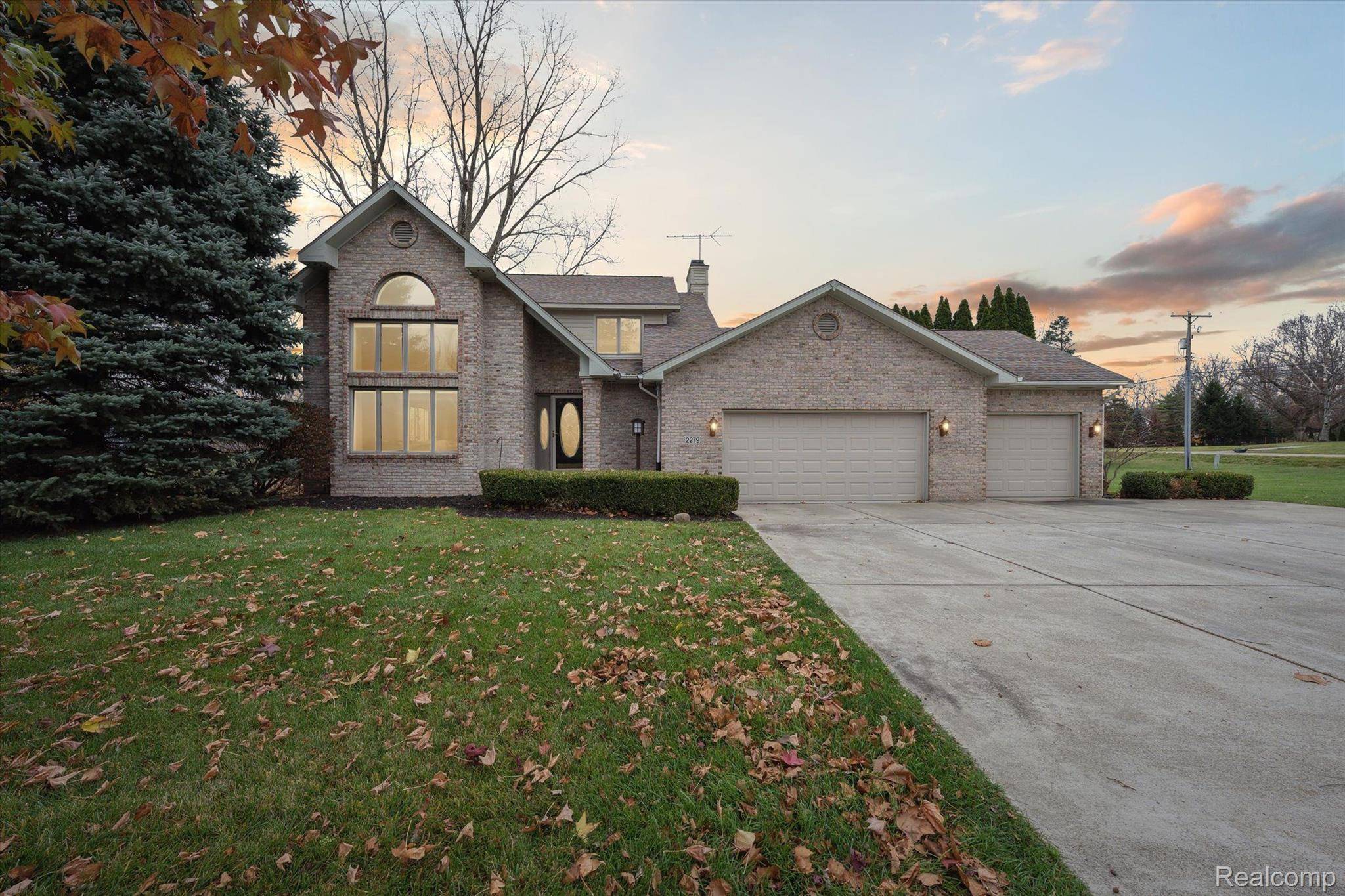 Grand Blanc, MI 48439,2279 E REID RD