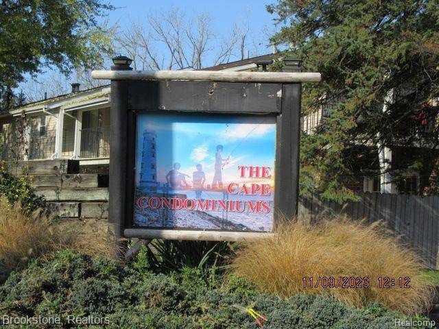 Belleville, MI 48111,13229 LAKE POINT BLVD