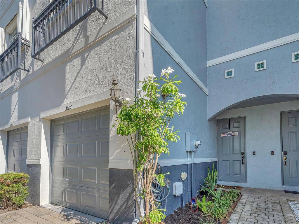 Fort Lauderdale, FL 33311,3587 NW 14th Ct #3587