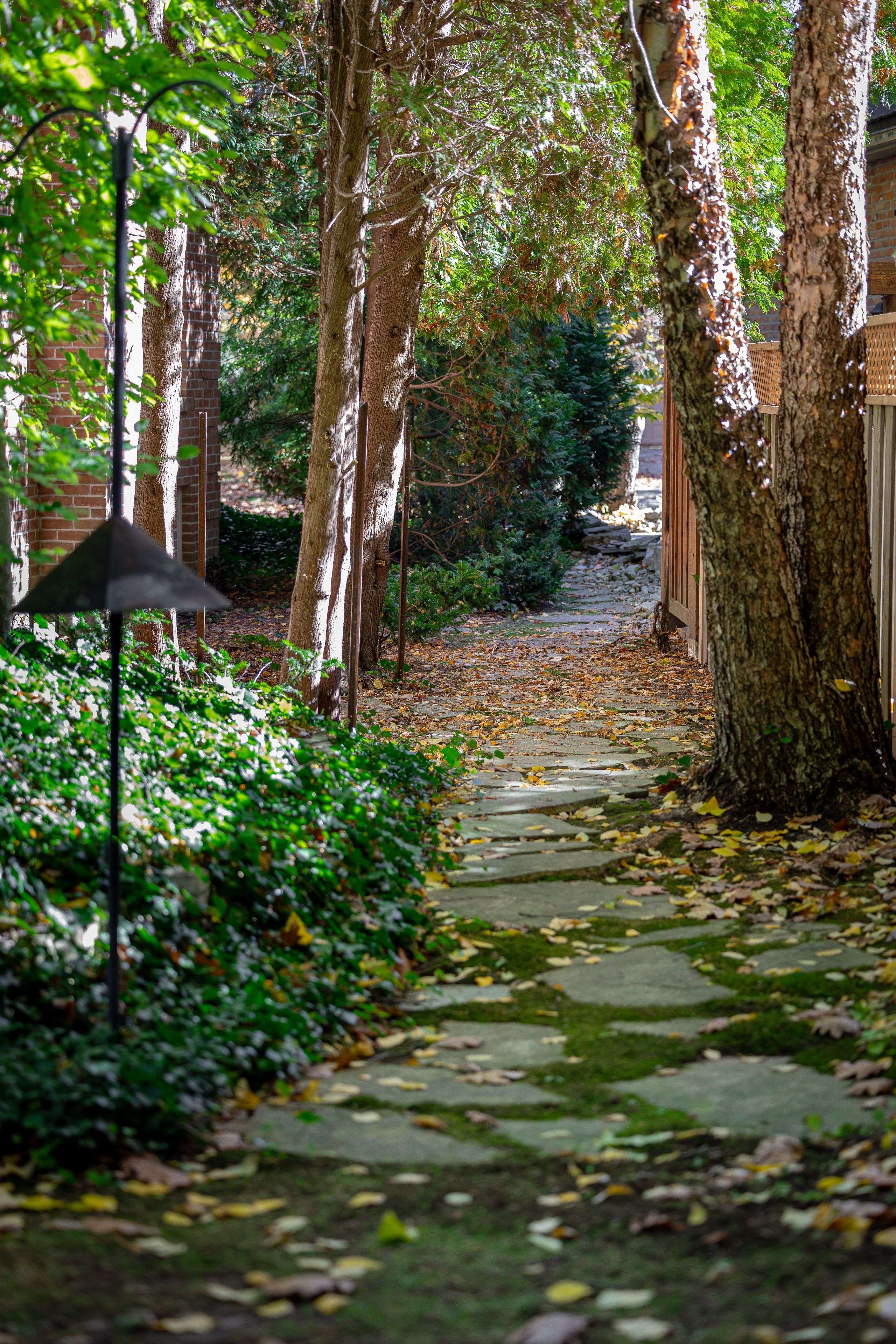 London South, ON N6K 4K8,59 Woods Edge Close