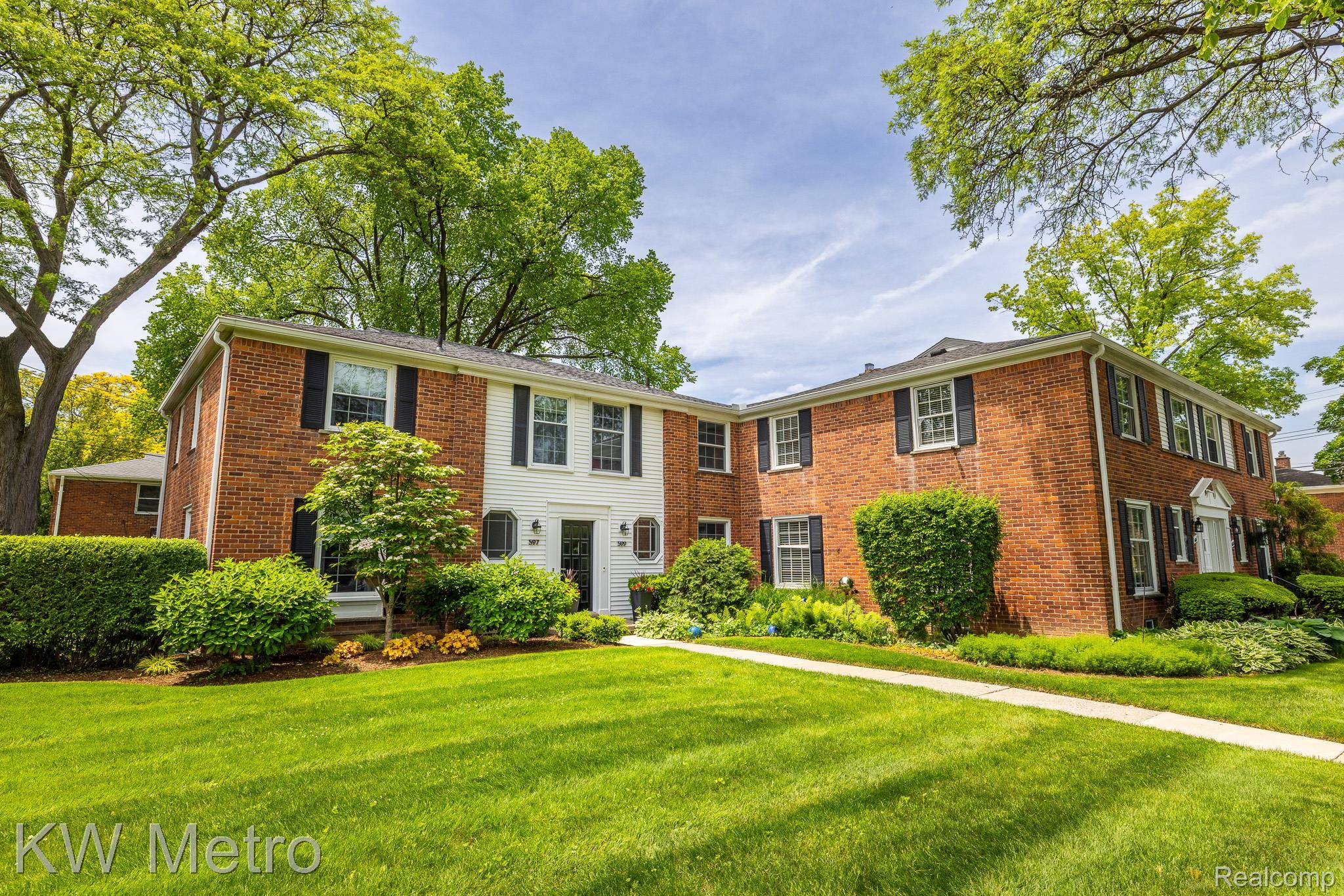 Grosse Pointe, MI 48230,597 Notre Dame ST