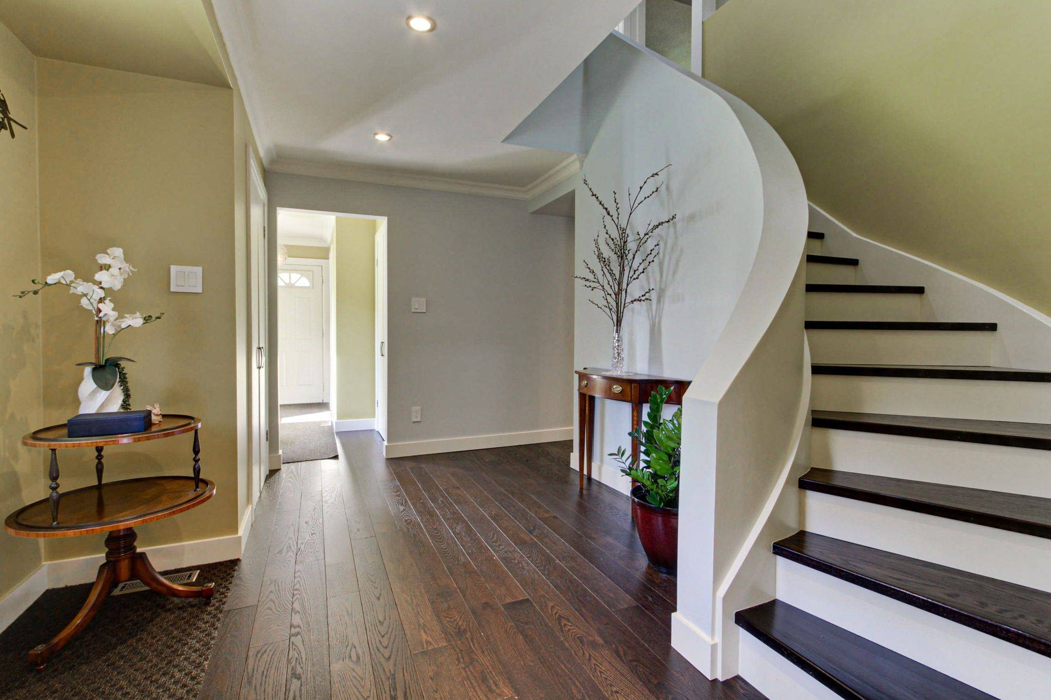 East Gwillimbury, ON L0G 1R0,18 Testa ST