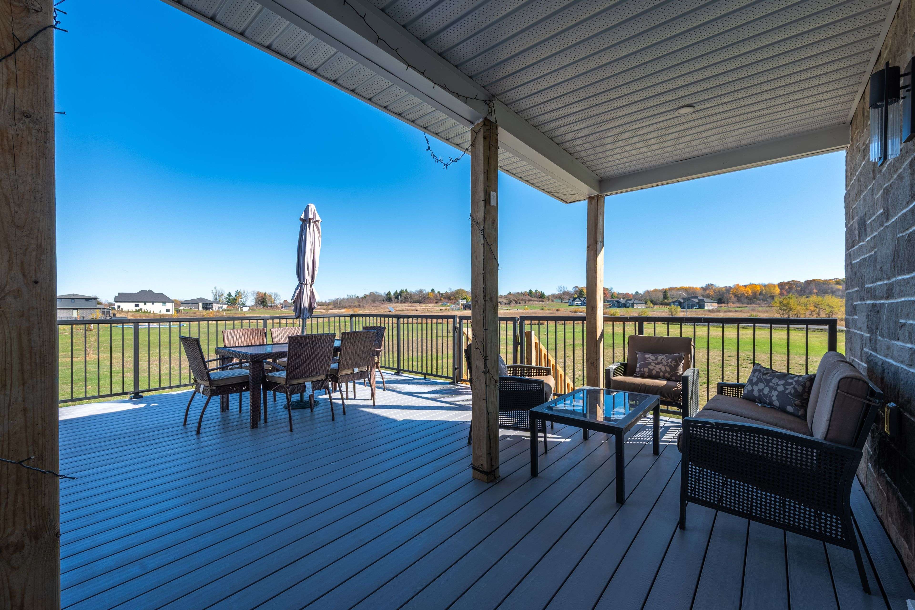 Kingston, ON K7L 0G2,103 Hineman ST