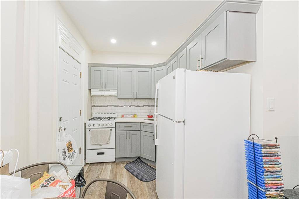 Brooklyn, NY 11219,946 Bay Ridge AVE