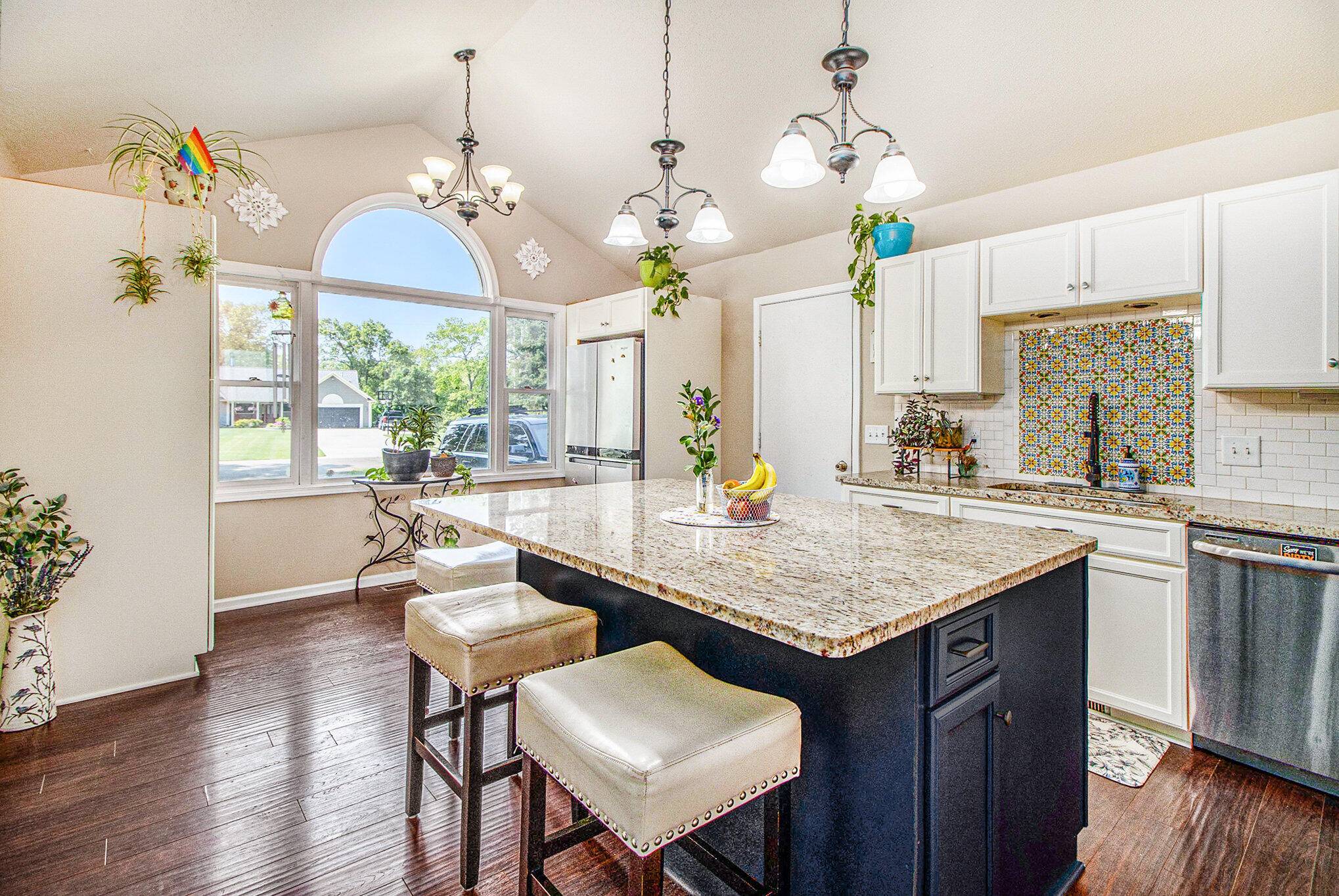 Lawton, MI 49065,28302 Springbrook DR