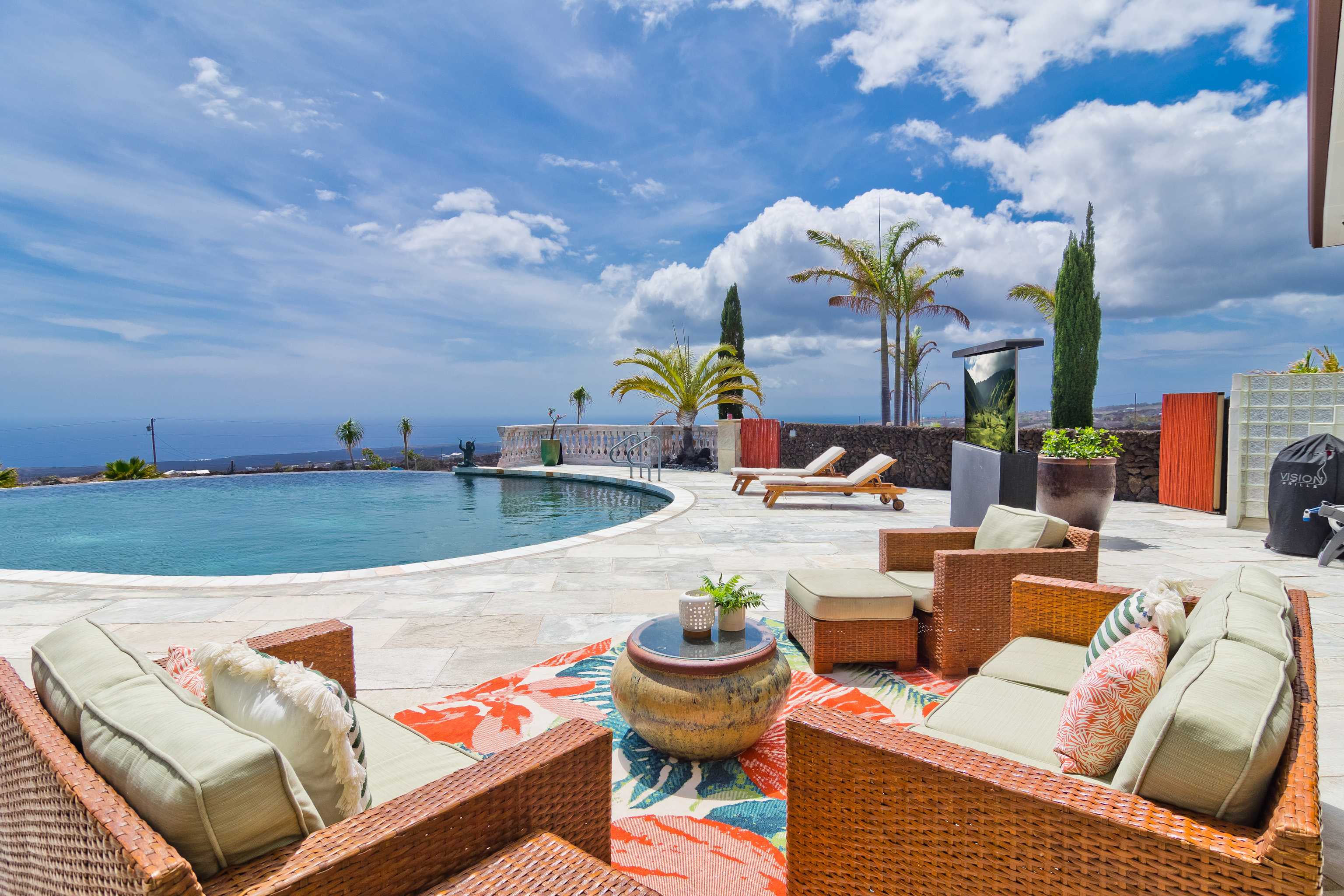 Ocean View, HI 96737,92-8322 JACARANDA DR