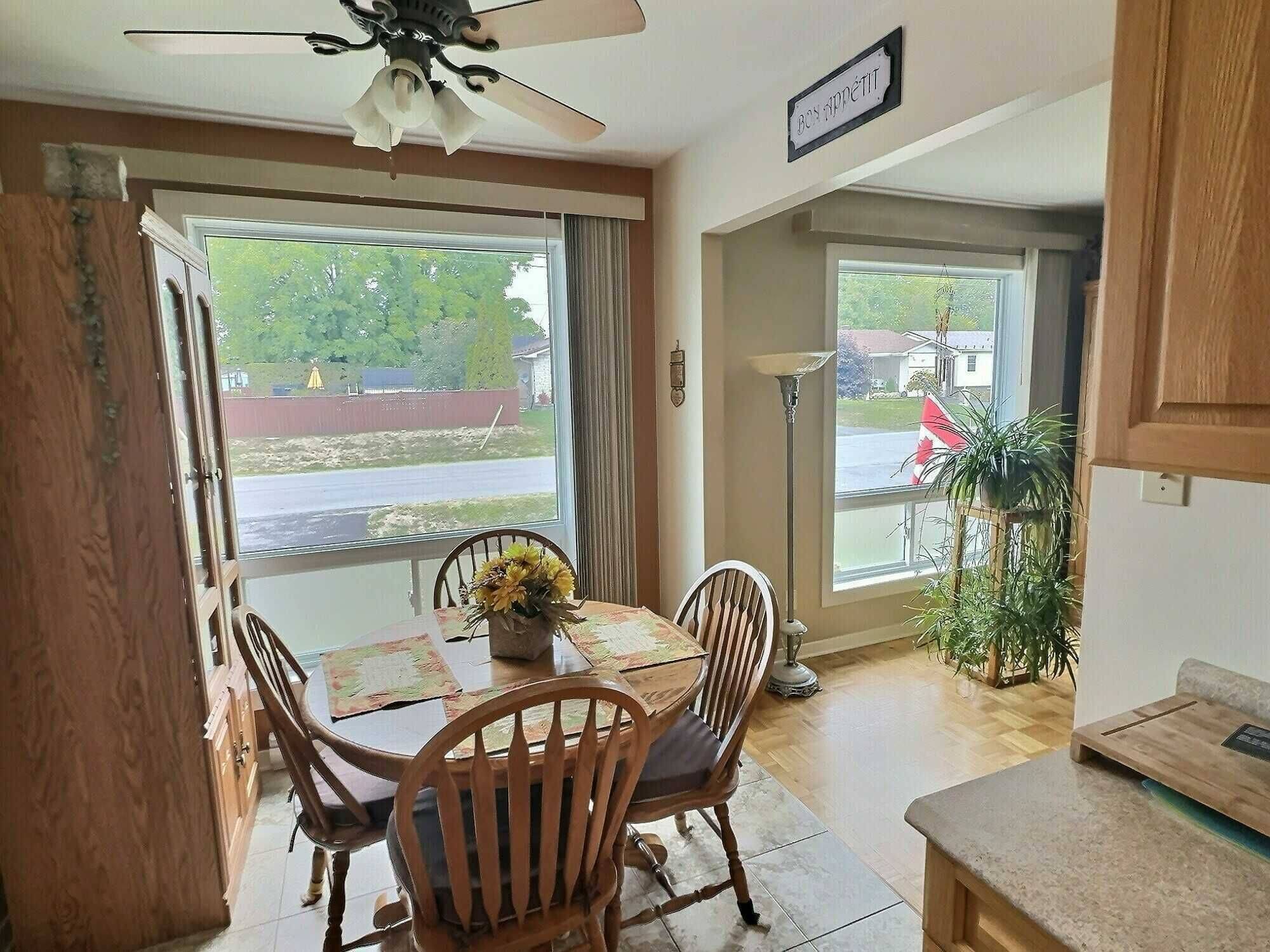 Cornwall, ON K6K 1L2,217A Mckenzie ST W