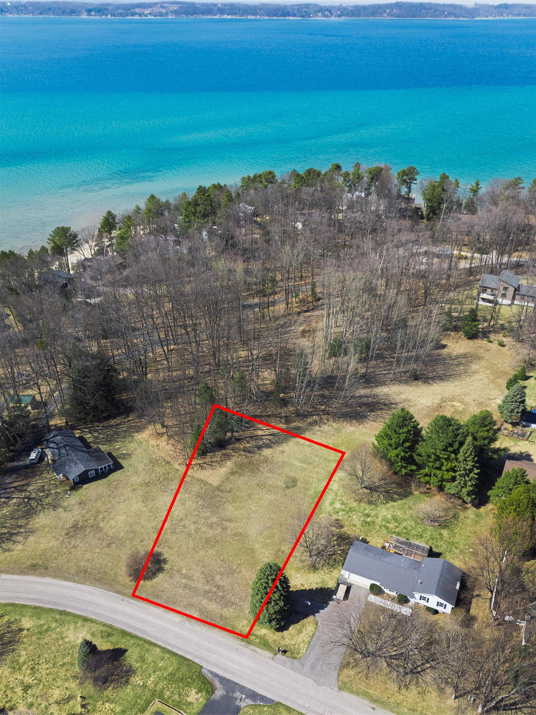 Williamsburg, MI 49690,7905 Peaceful Valley RD