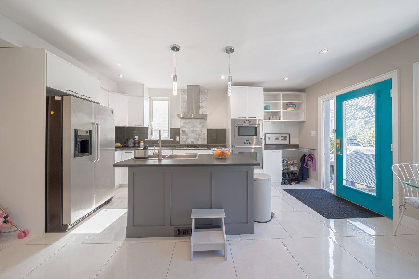 Toronto W02, ON M6N 3P5,258 Weston RD