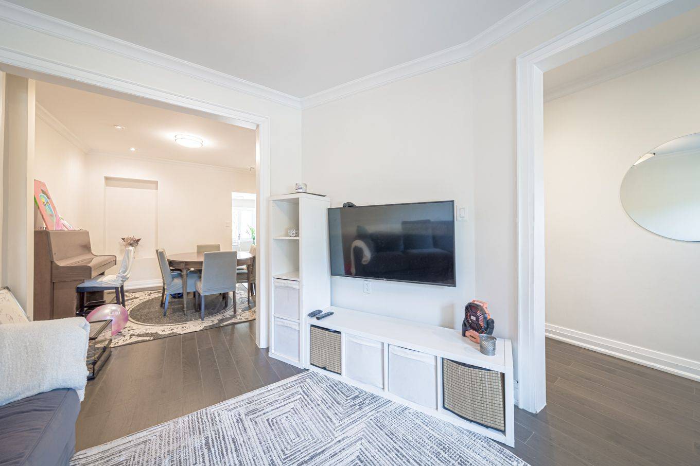 Toronto W02, ON M6N 3P5,258 Weston RD