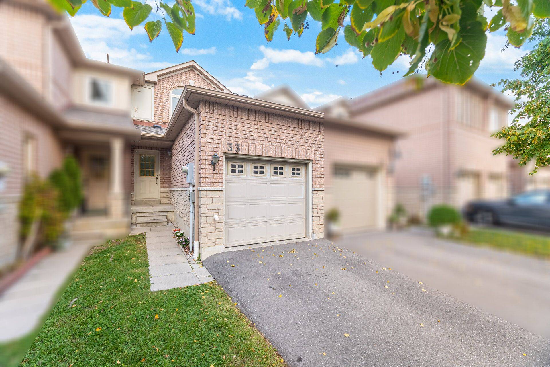 Mississauga, ON L5V 2H5,1285 Bristol RD W #33