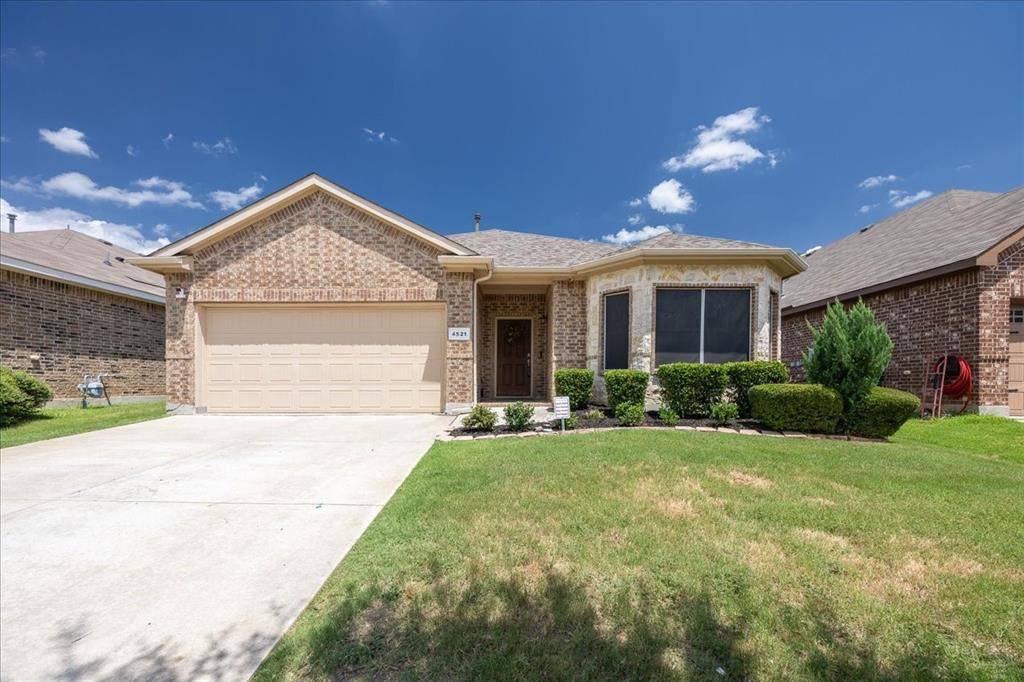 Denton, TX 76208,4521 Green River Drive
