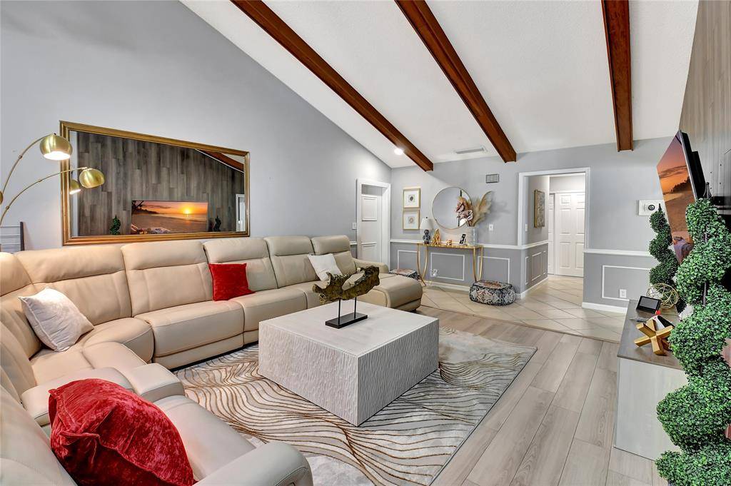 Boca Raton, FL 33433,6133 Old Court Rd #231