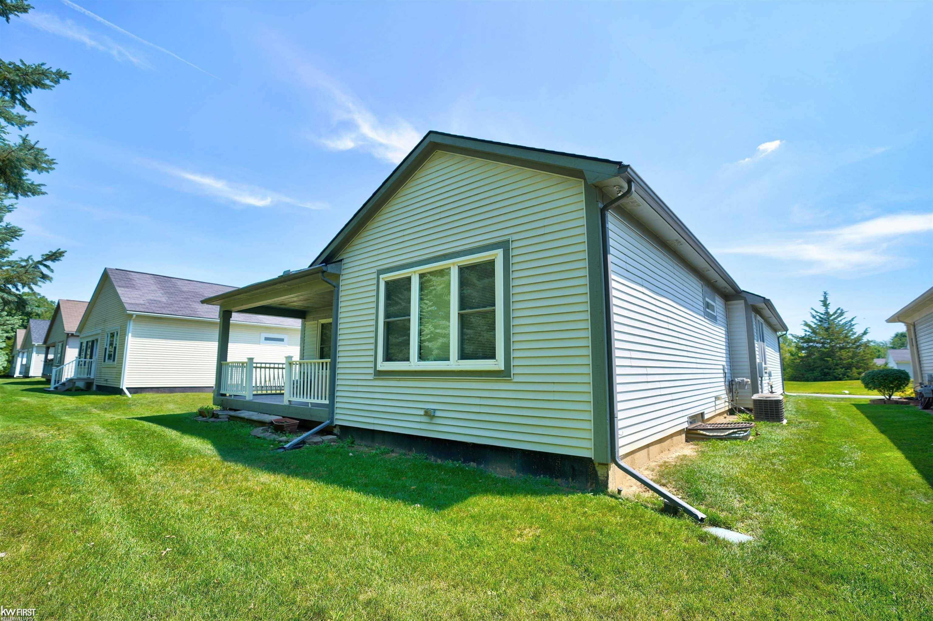 Grand Blanc, MI 48439,5220 sandalwood CIR