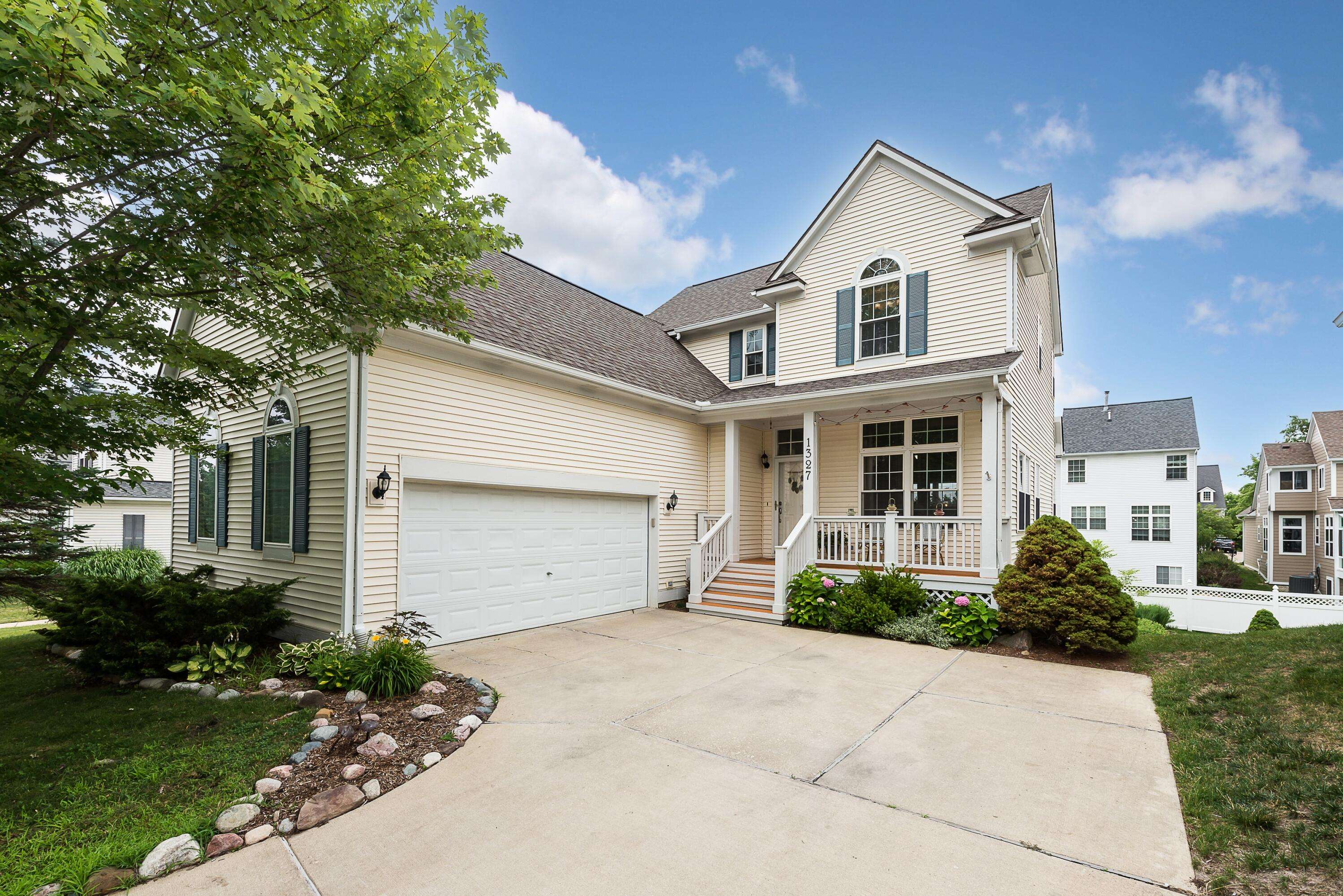 Ann Arbor, MI 48103,1327 Timmins DR