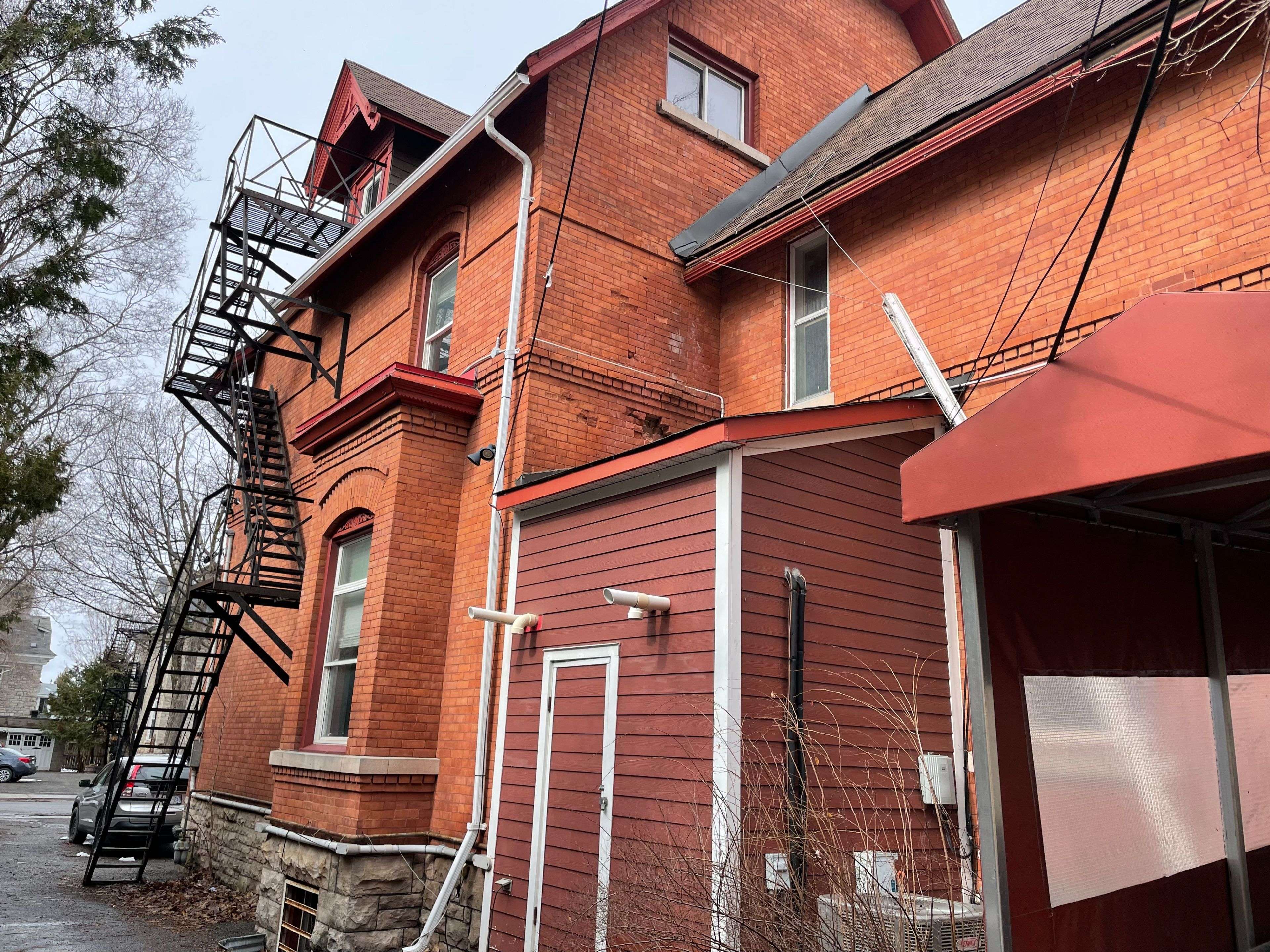 Lower Town - Sandy Hill, ON K1N 6G7,312 Daly AVE