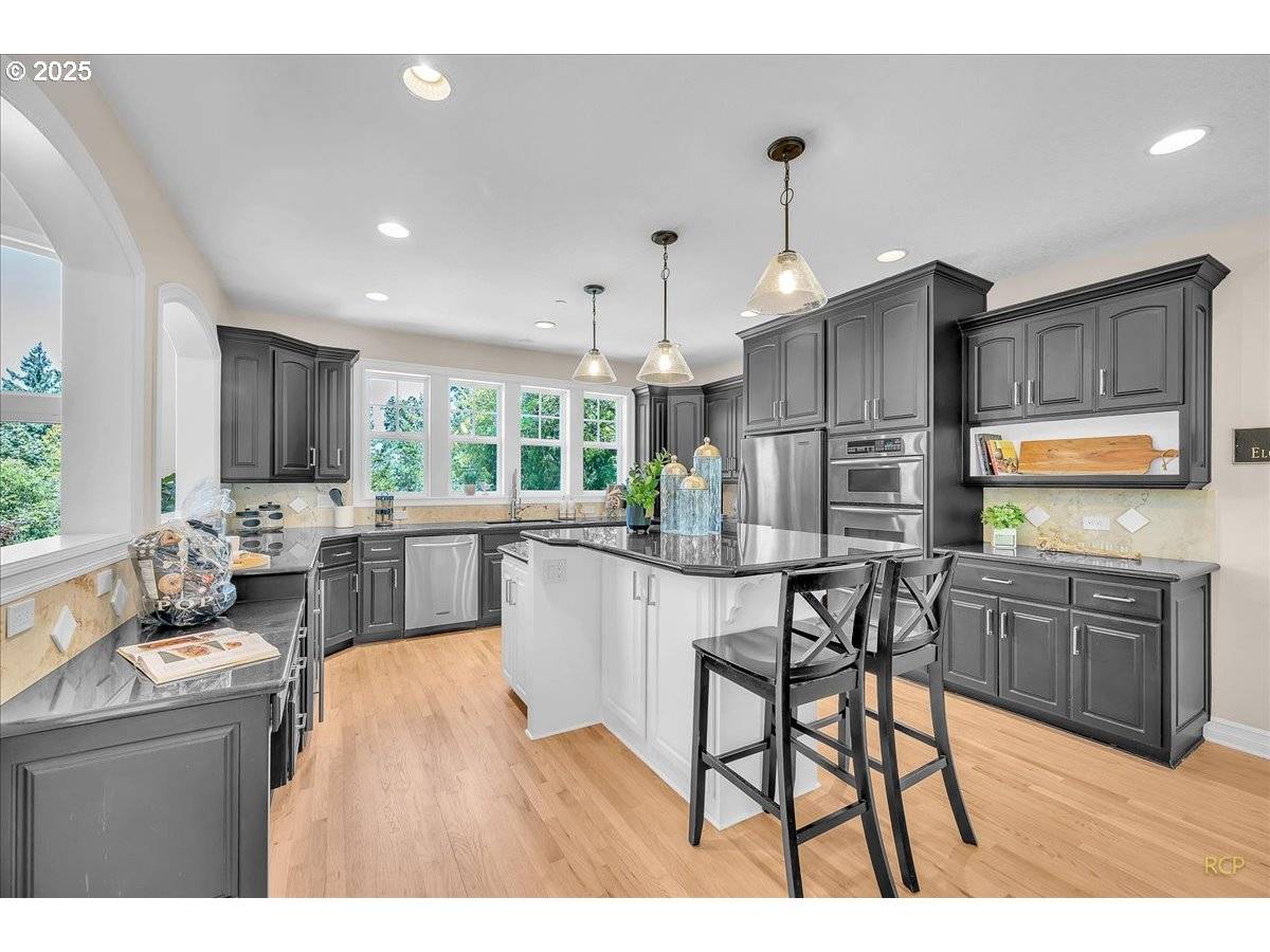 Portland, OR 97229,1033 NW ELOISE LN