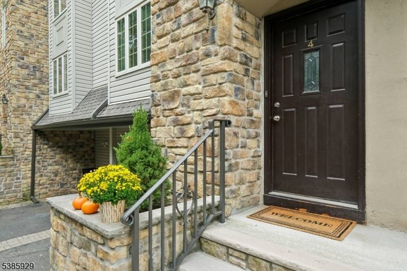 Berkeley Heights Twp., NJ 07922,4 Daria Lane