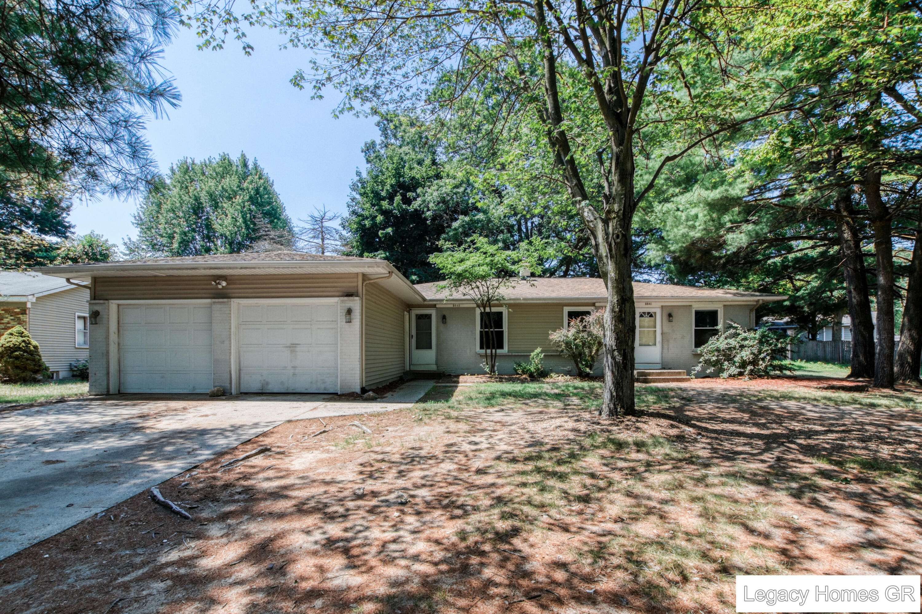 Kentwood, MI 49508,5841 RidgeBrook AVE SE #5843