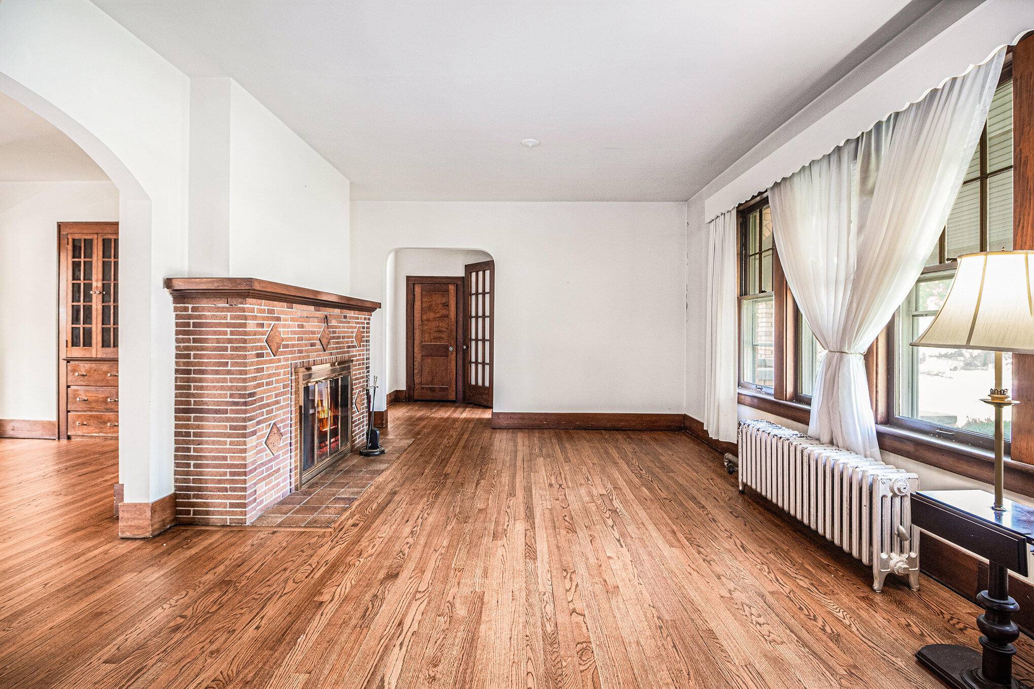 Ann Arbor, MI 48104,2551 Elmwood AVE