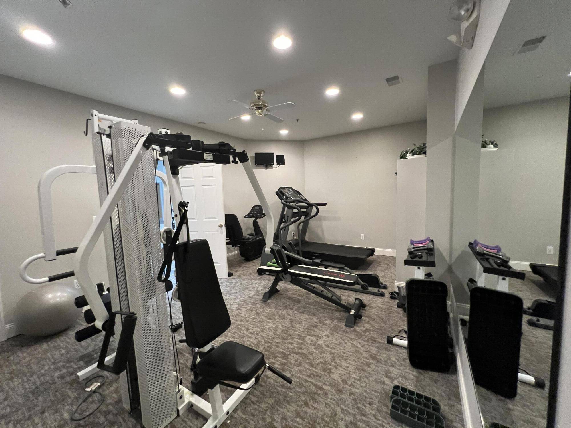 Clinton Twp, MI 48038,39144 Hayes RD