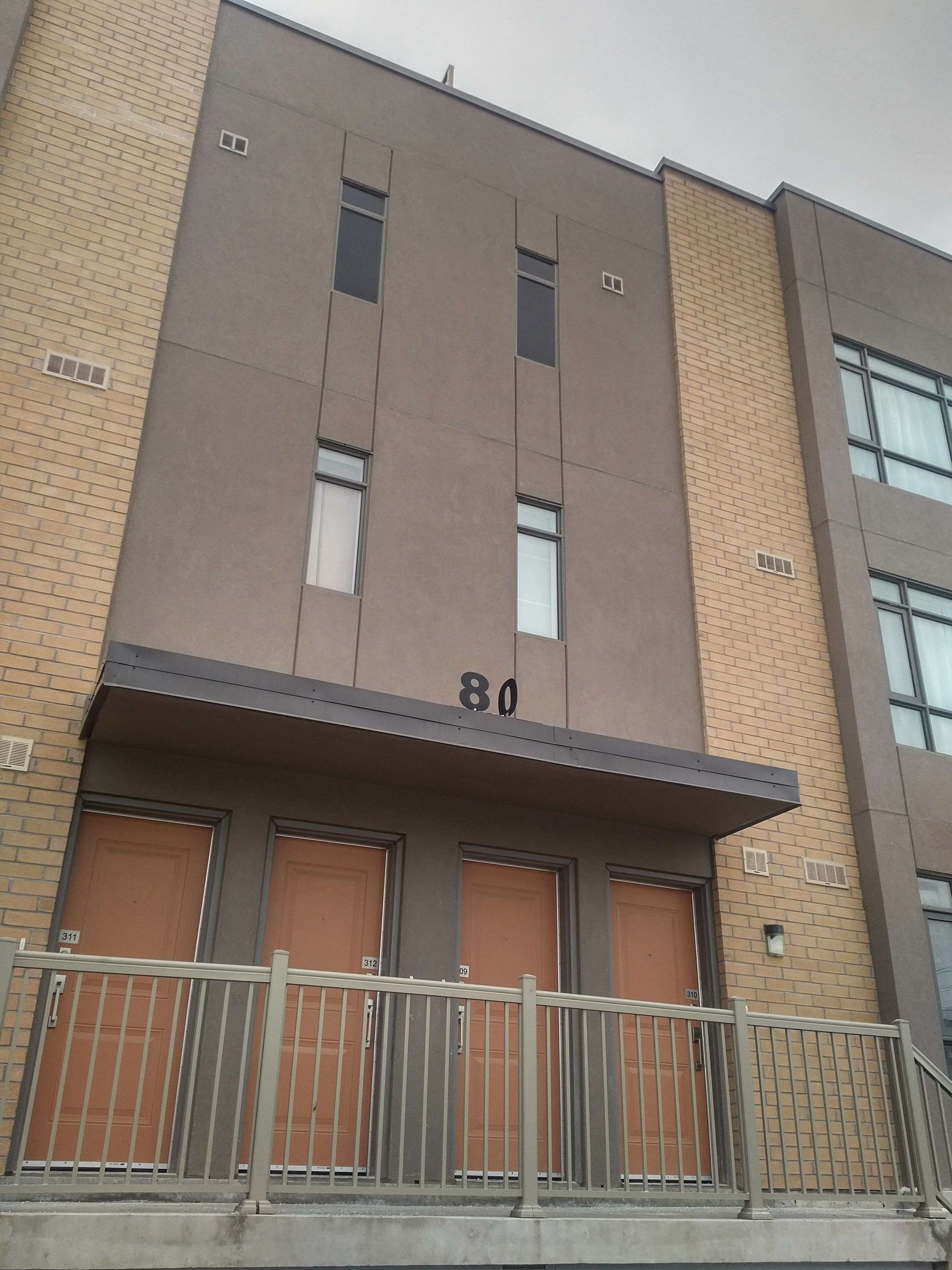 Toronto E11, ON M1B 2W1,80 Orchid Place DR #309