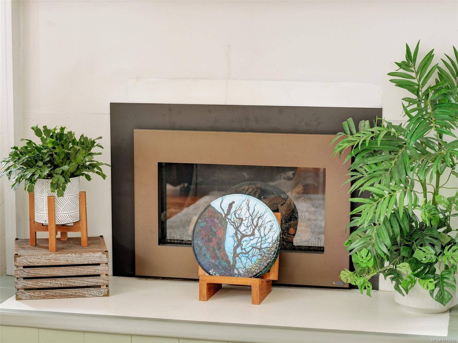 Langford, BC V9B 3E9,640 Strandlund Ave