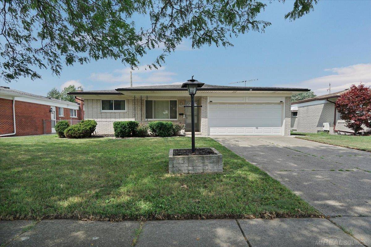 Sterling Heights, MI 48312,35203 Eden Park DR