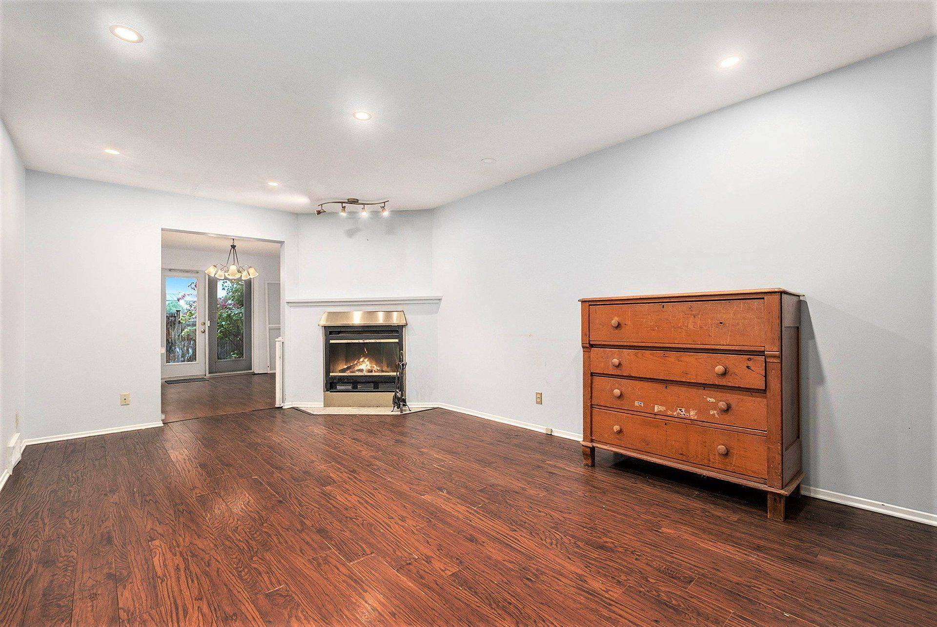 Tanglewood - Grenfell Glen - Pineglen, ON K2G 4V2,46 A Medhurst DR #34