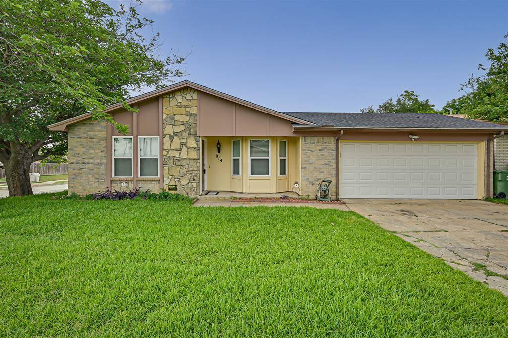 Arlington, TX 76017,914 Highcrest Drive