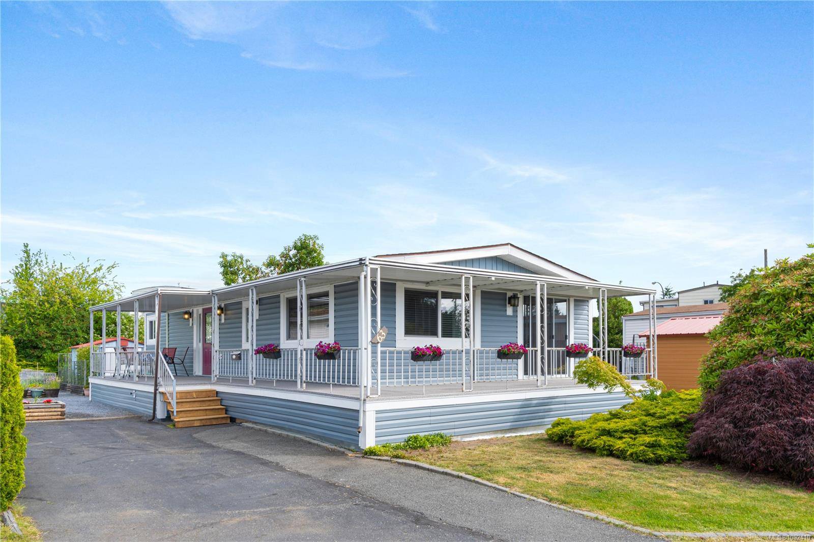 Nanaimo, BC V9T 6P9,6325 Metral Dr #63