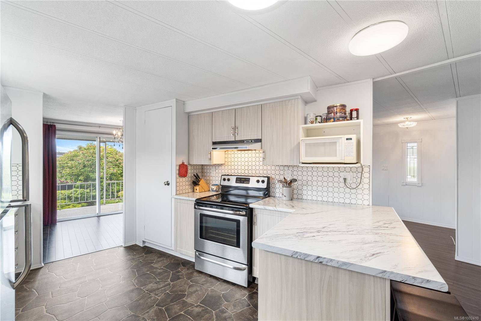 Nanaimo, BC V9T 6P9,6325 Metral Dr #63