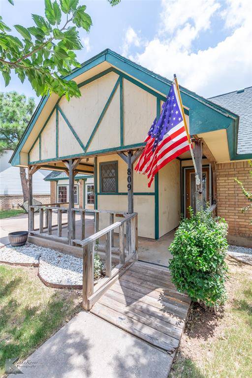 Abilene, TX 79602,809 Chanticleers Lane