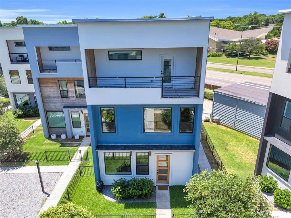 Dallas, TX 75218,706 Rainwater Road