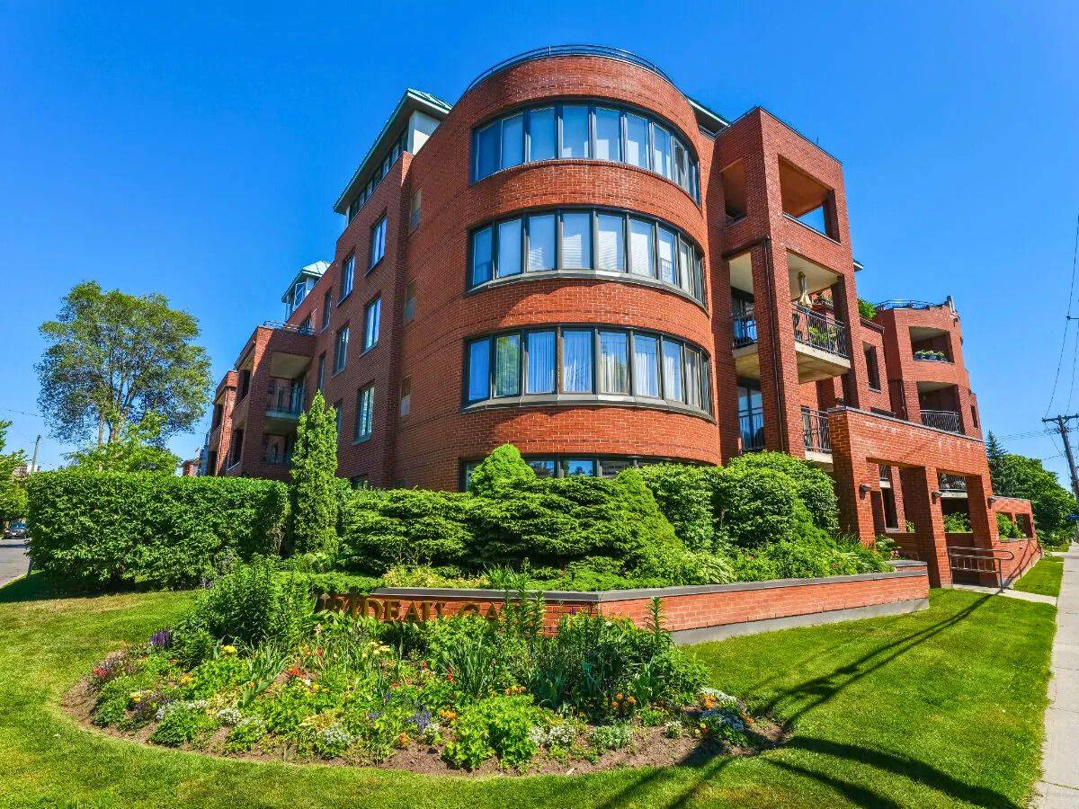 Overbrook - Castleheights And Area, ON K1K 3V3,959 NORTH RIVER RD #109