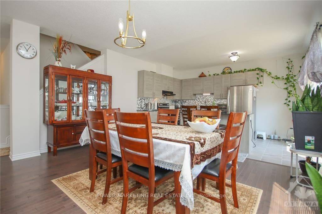 Orleans - Convent Glen And Area, ON K1W 0M9,339 LAMARCHE AVE