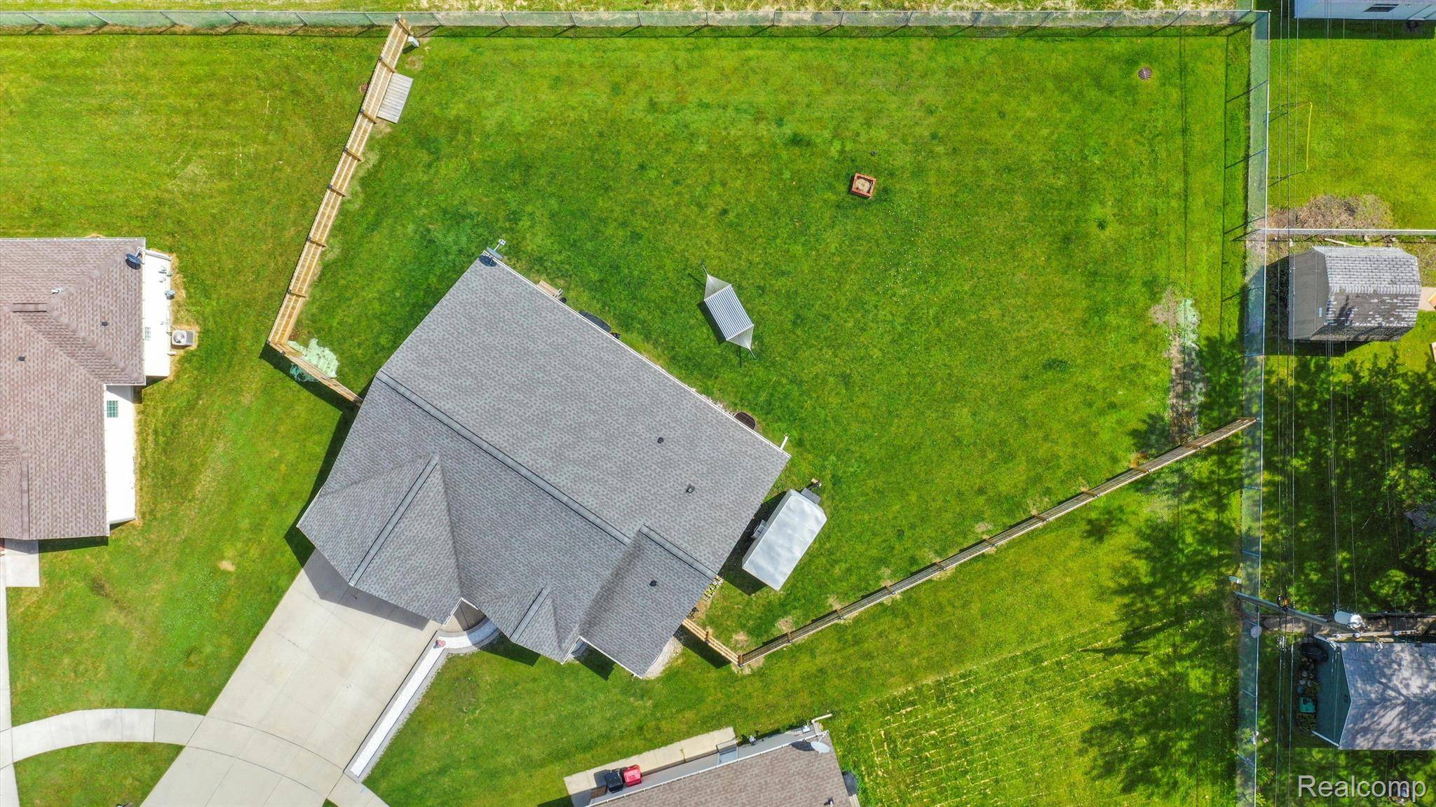 Roseville, MI 48066,16220 Guest CT