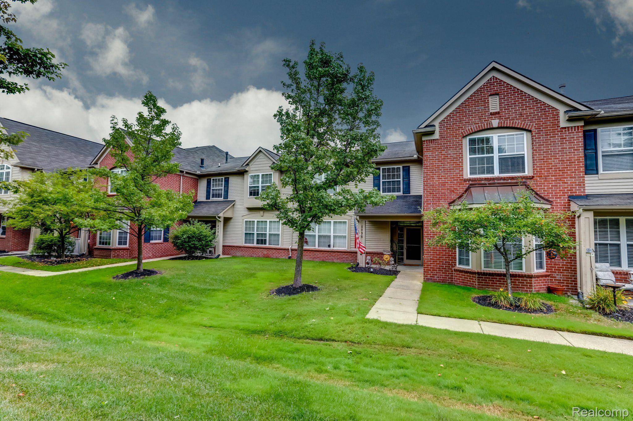 Canton, MI 48188,4098 Elizabeth AVE