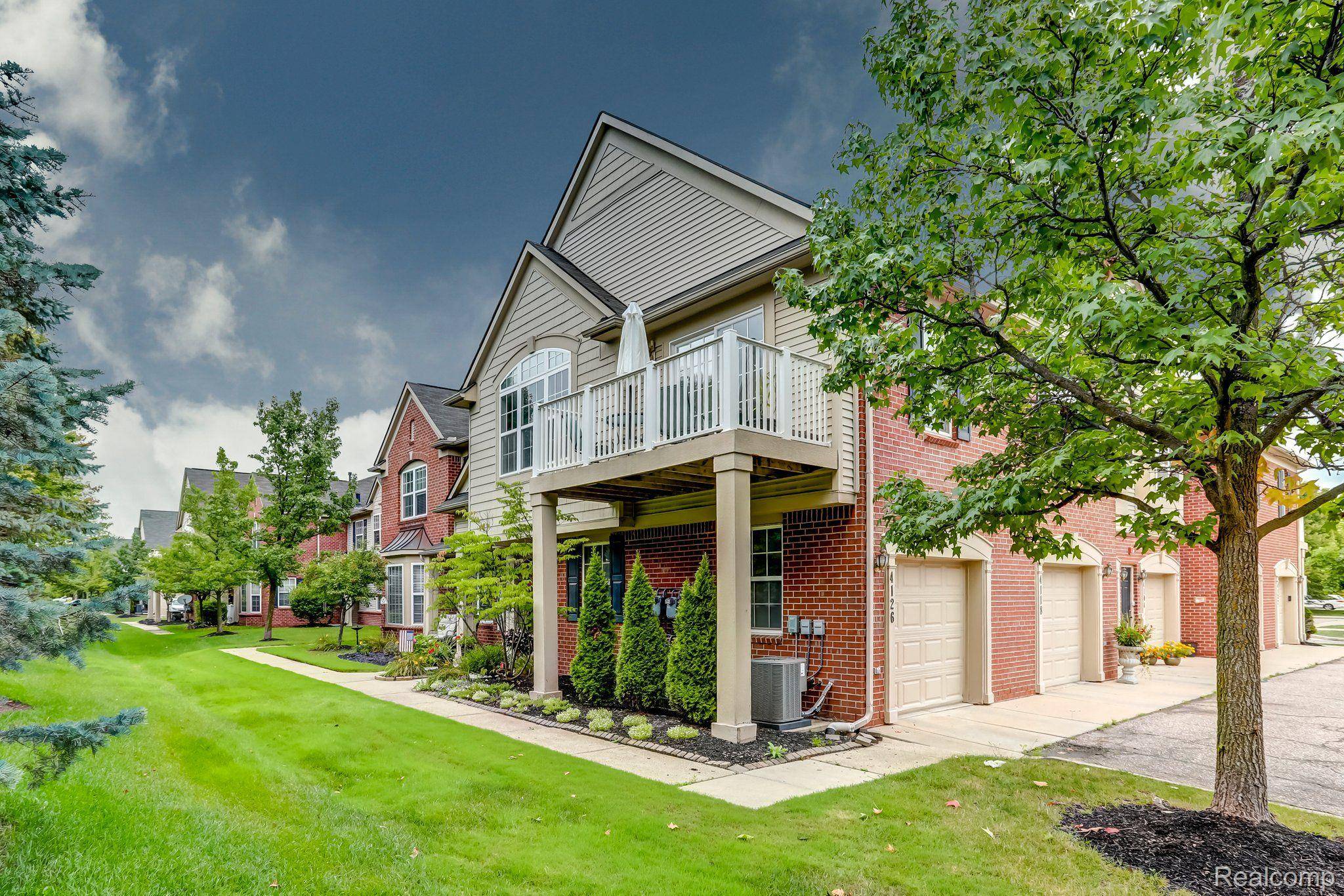 Canton, MI 48188,4098 Elizabeth AVE