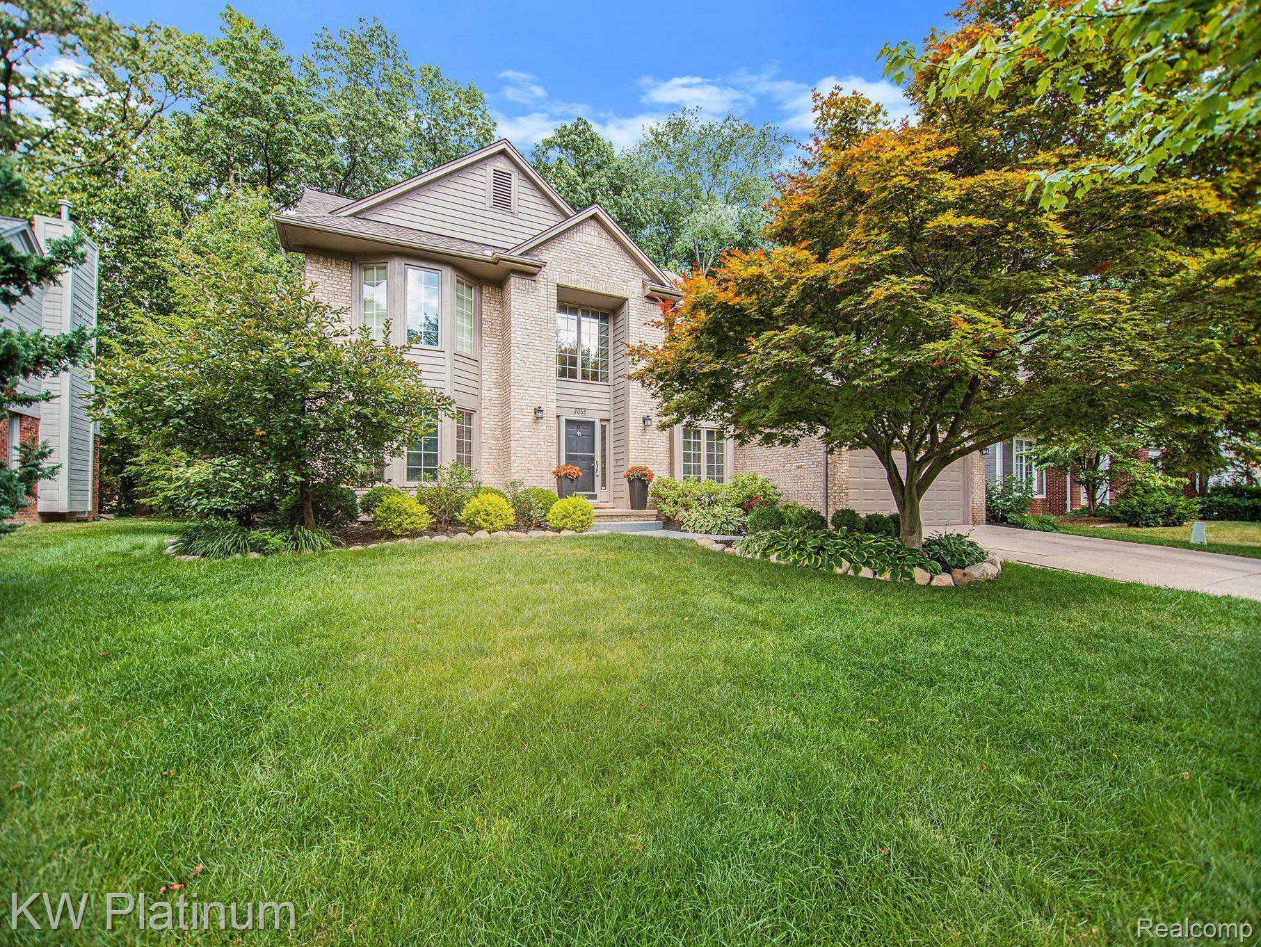 Rochester Hills, MI 48309,3355 THORNBERRY RD