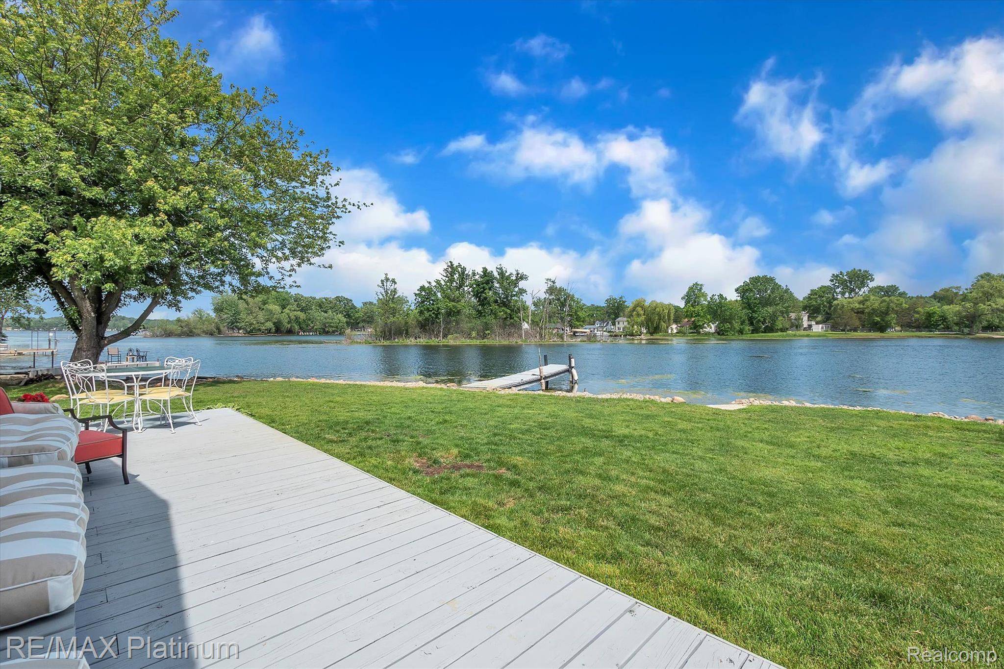 Brighton, MI 48116,8783 LAGOON DR