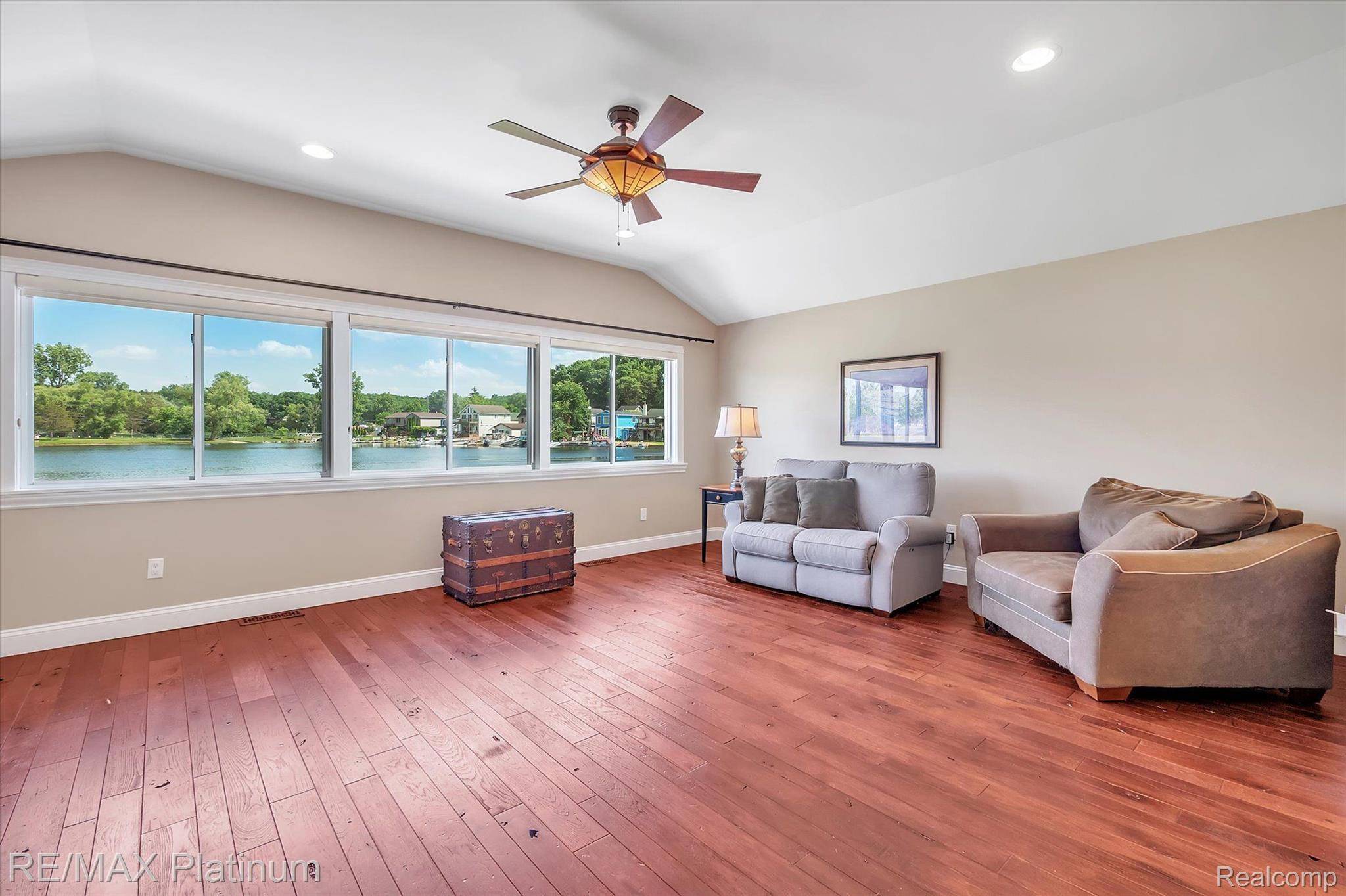 Brighton, MI 48116,8783 LAGOON DR