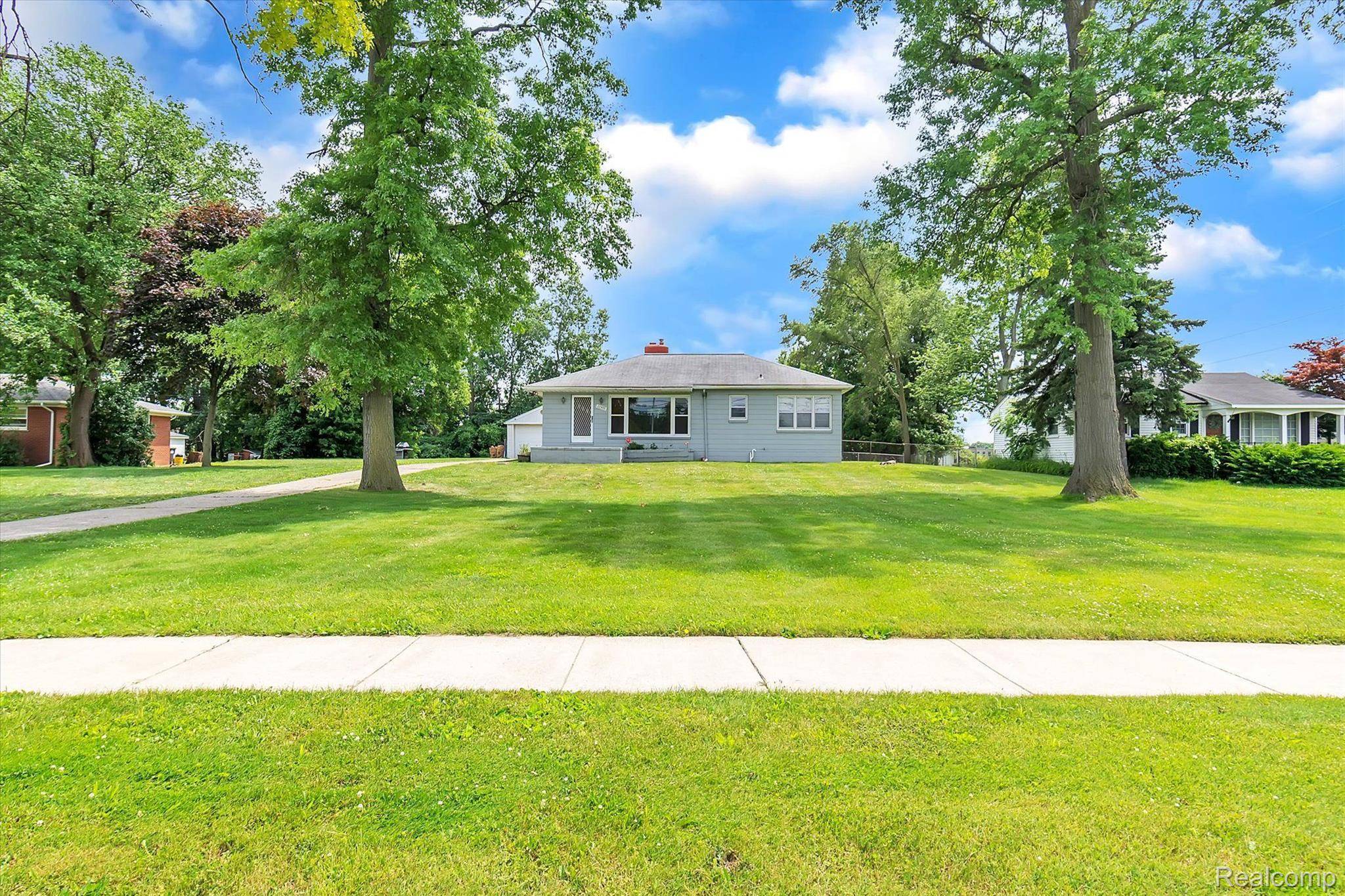 Taylor, MI 48180,22955 S NORTHLINE RD W