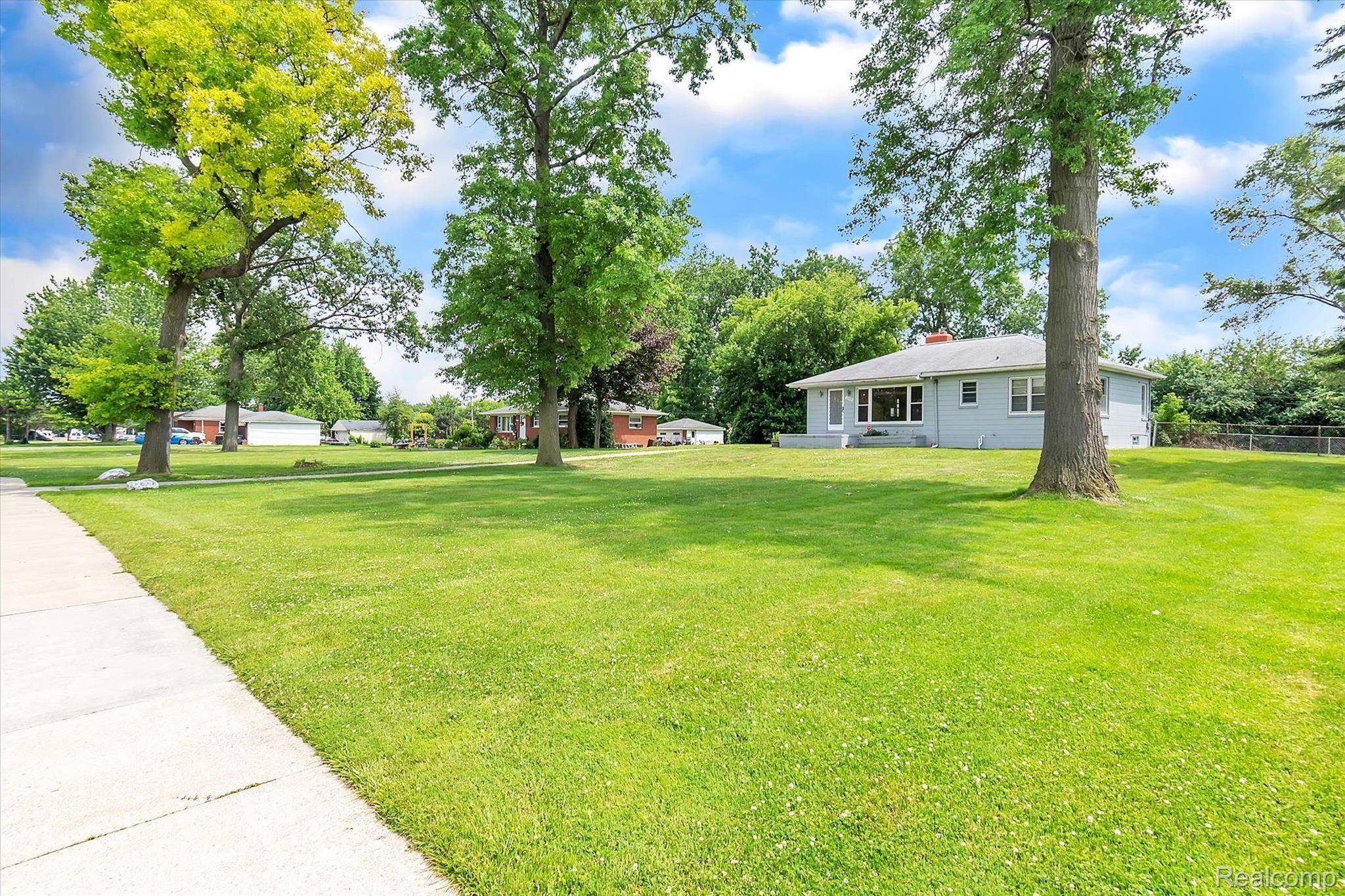 Taylor, MI 48180,22955 S NORTHLINE RD W