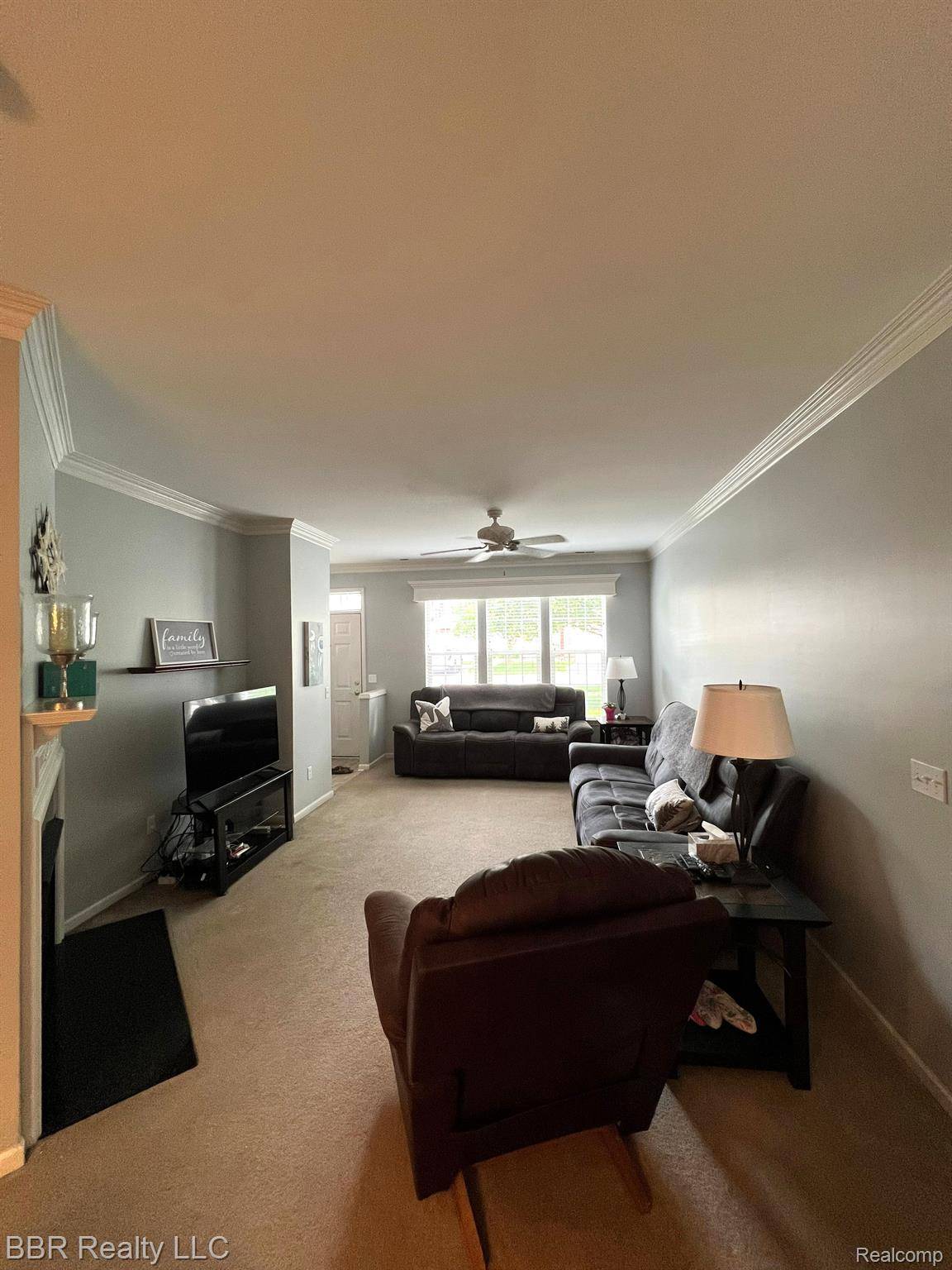 Woodhaven, MI 48183,23485 WILLIAMSBURG CIR