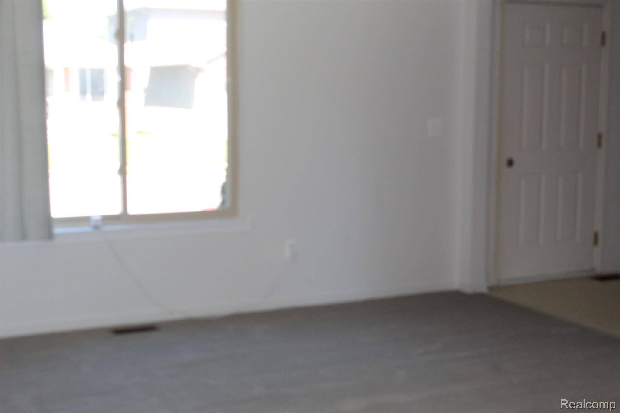 Roseville, MI 48066,28878 WAVERLY ST