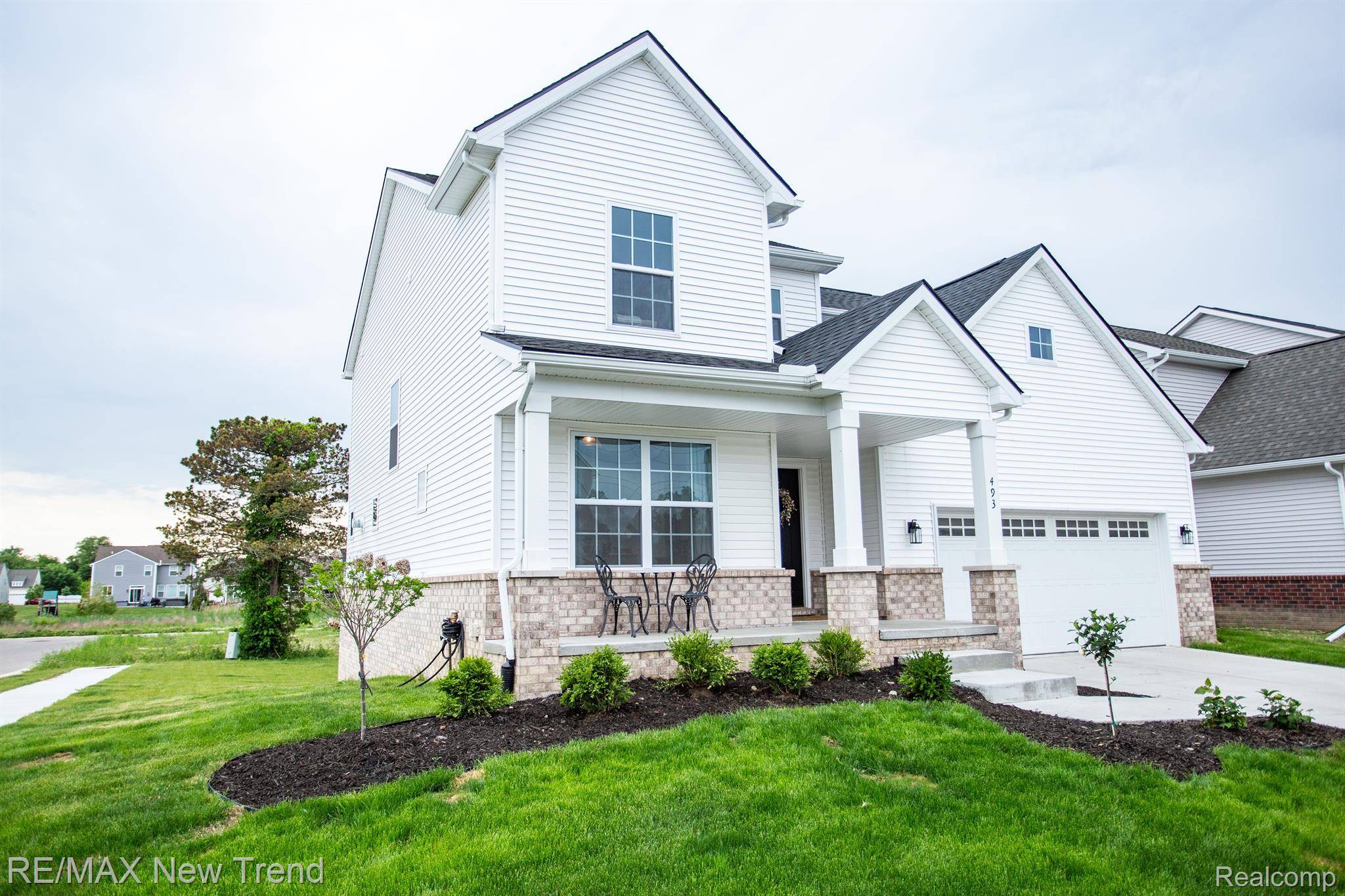 Wixom, MI 48393,493 PATTAN DR