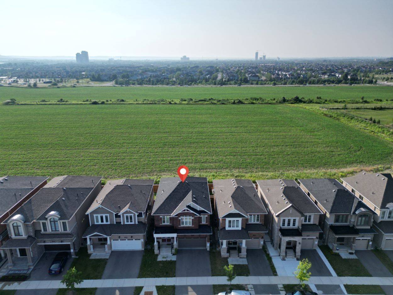 Milton, ON L9E 1S2,849 Aspen TER