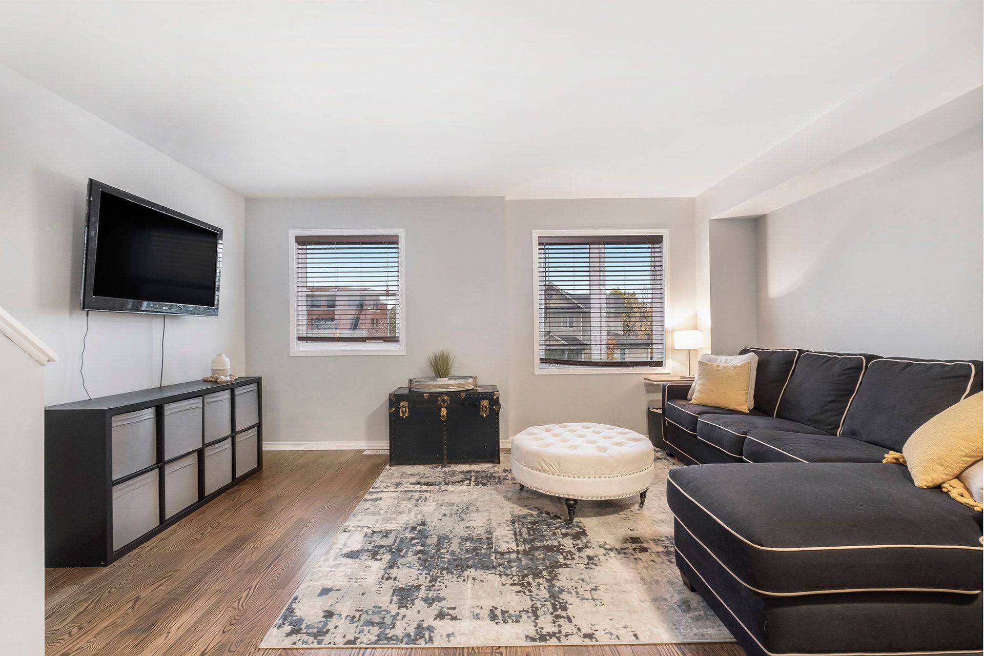 Barrhaven, ON K2J 0C3,203 Kennevale DR