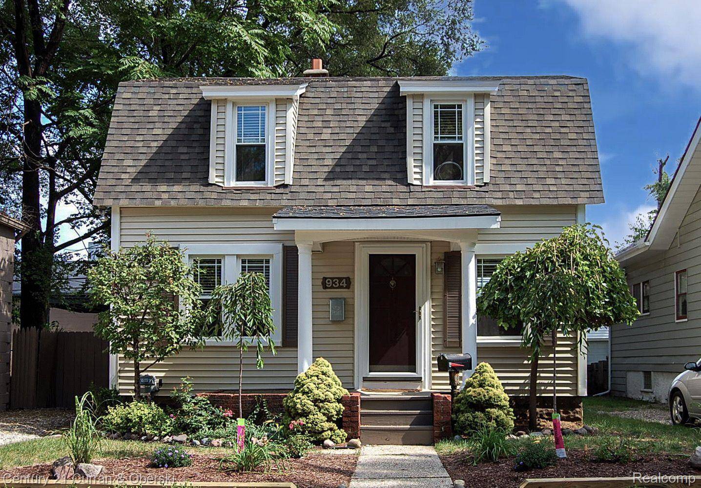 Royal Oak, MI 48067,934 N CENTER ST